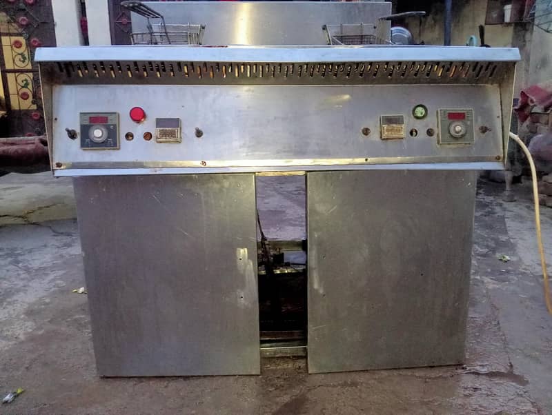 Fryer machine 4