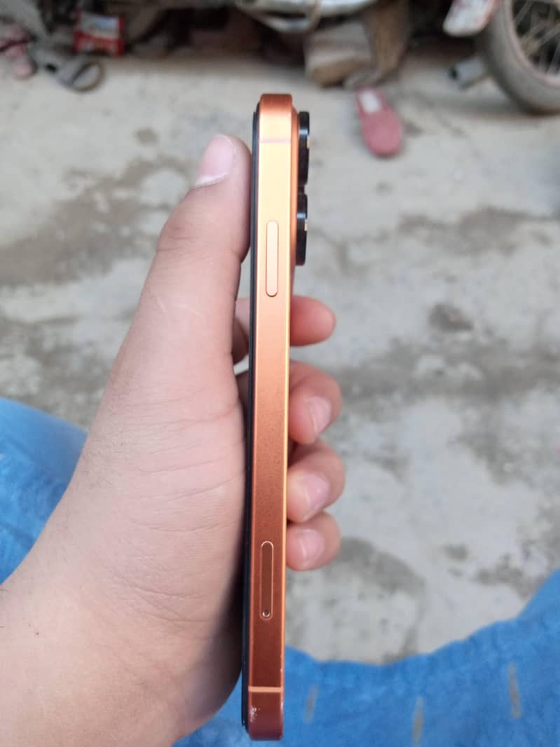 iPhone 17 pro max 3