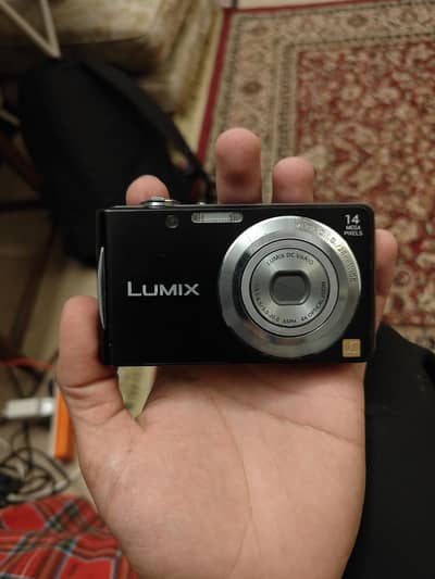 PANASONIC DMC FS16 DIGITAL CAMERA  PANASONIC DMC FS16 DIGITAL CAMERA