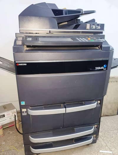 urgent on sale  Rs 1.30 Lac Kyocera Taskalfa 820 PhotoState Machine