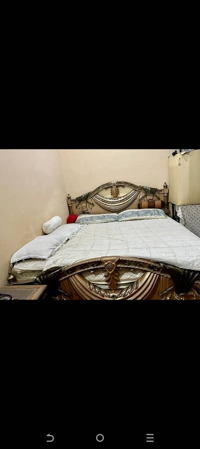 king bed 2 siad Teble 1 singar maiz