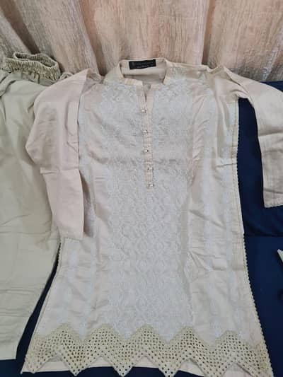 selling my preloved bonanza dress in small size