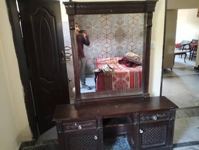 dress table mirror