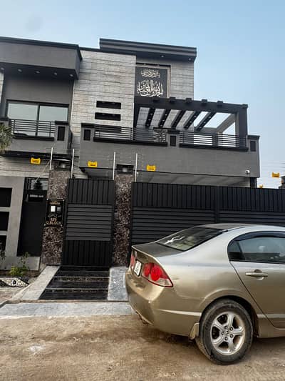 Q Block 10 Marla Double Story Brand New Furnished House Main 50 Fit Road Invester Rate House For Sale Al Rehman Garden Phase 2