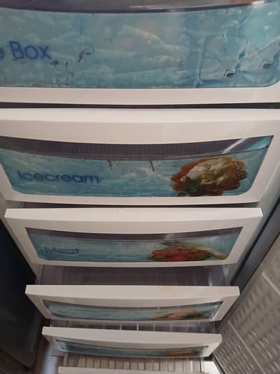 Dawlance Vertical Freezer