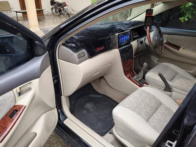 Toyota SE Saloon antique