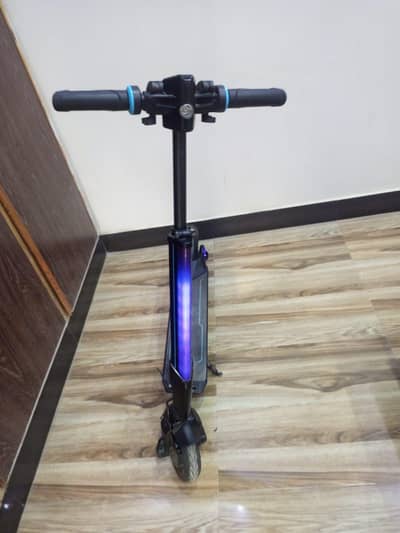 Electric scooter
