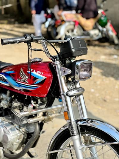 Honda 125 Bike