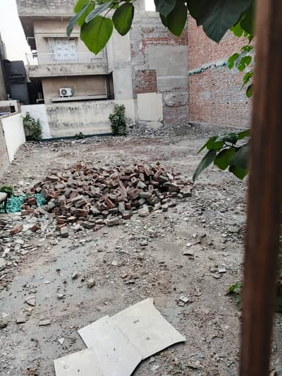 10 Marla Plot For Sale With Gas Electric And Water Connection