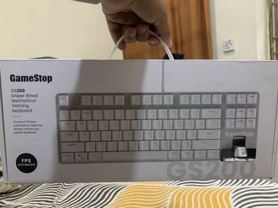 Full premium white RGb mechanical keyboard brown switches 1 weak used