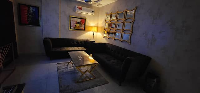 Dealy basis one bedroom furnished flat available for rent in bahria Twon