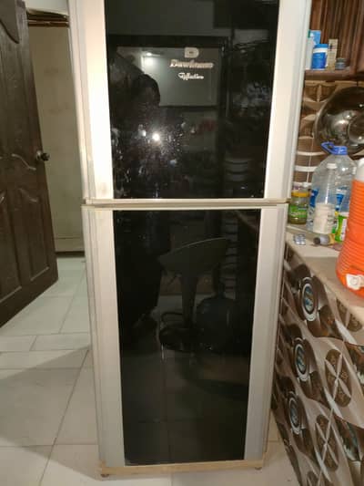 dawlance full midum size frigd