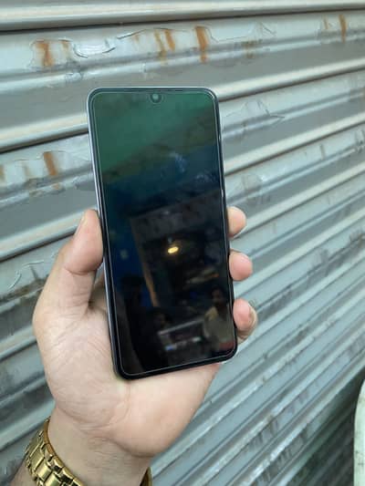 Condition 10/9 8/256 kisi kisam ka koi fault ni ambulated display ma h