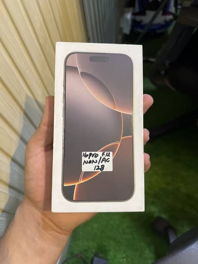 IPHONE 16 PRO  BOX PACK