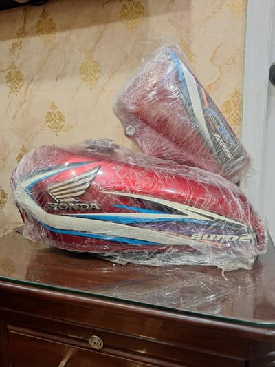 Honda cg125 15 model Genuine tanki tappe