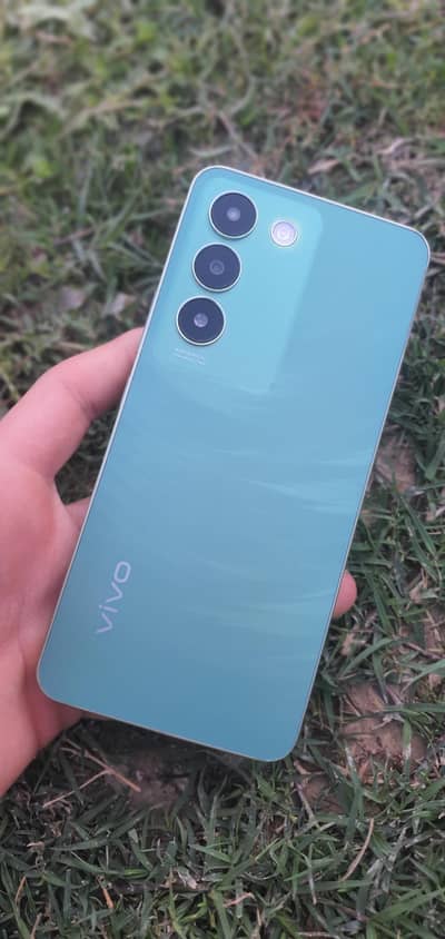 Vivo Y100 8+8 128