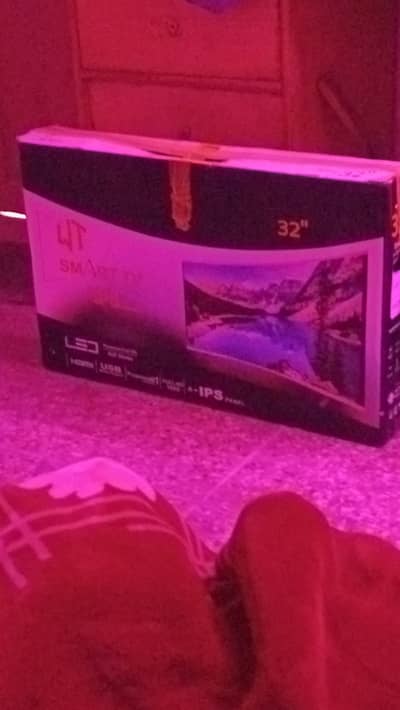 32 " Samsung Android Tv  brand new box pack