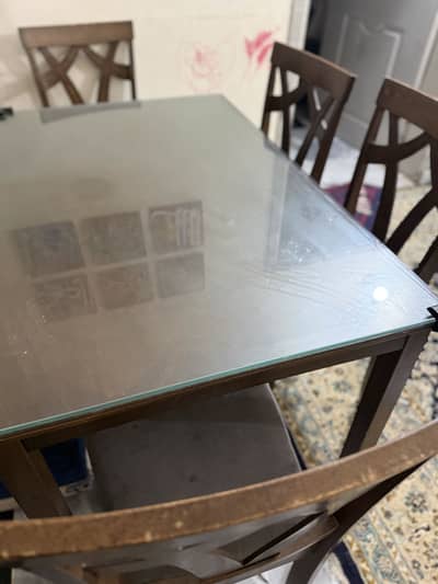 4 chair dinning table