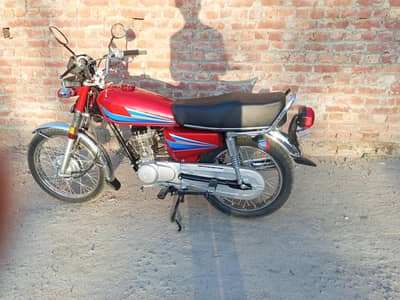 yah bike ko taiyar ki hai aur iska sound bhi jaise new bike ka hota hi