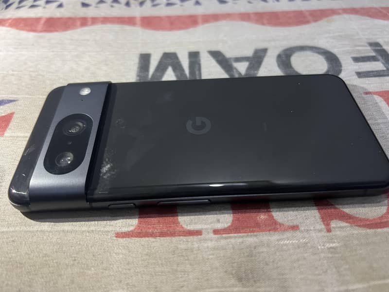 Google pixel 8 8