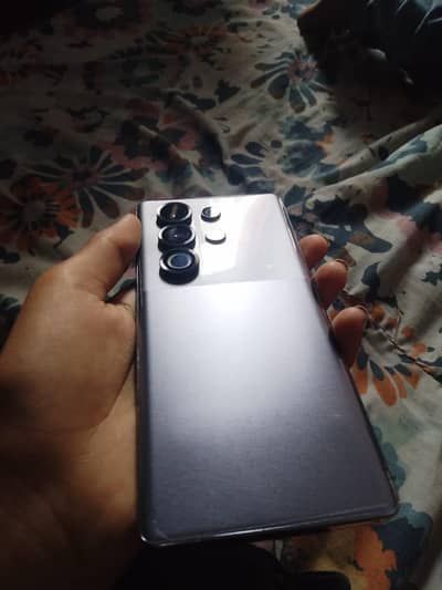 urgent sell complete Saman ha original ha 45k sa Kam Wala rabta na kar