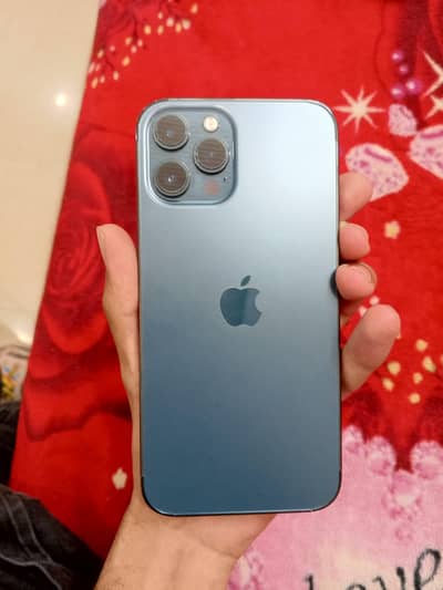 iphone 12 pro max with original adopter and cable