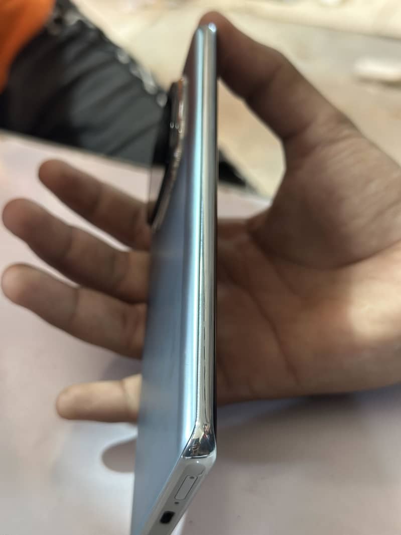 Redmi note 14 pro plus 1