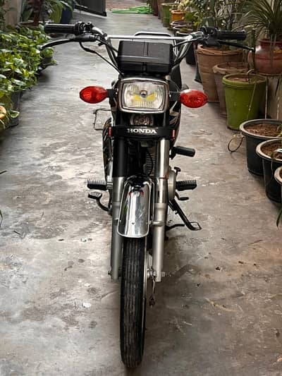 khawaja naeem 125 cg