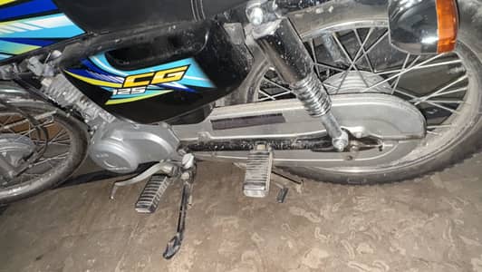 Honda cg 125 for sale at good condition.