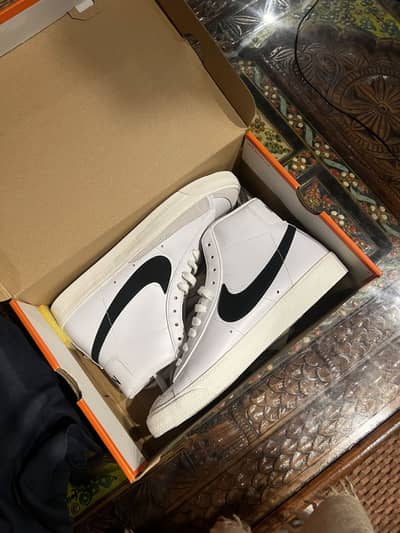 Nike Blazer Mid ’77