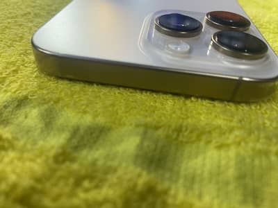 16 pro max 256  3.5. month sim time 98 BH. 198 cycel gold clor Lush