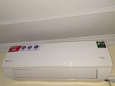 Dawlance 1.5 Ton Inverter AC for Sale - Excellent Condition