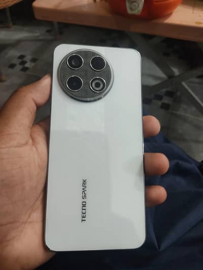 Techno spark 30 pro 8/128 pta approved best camera