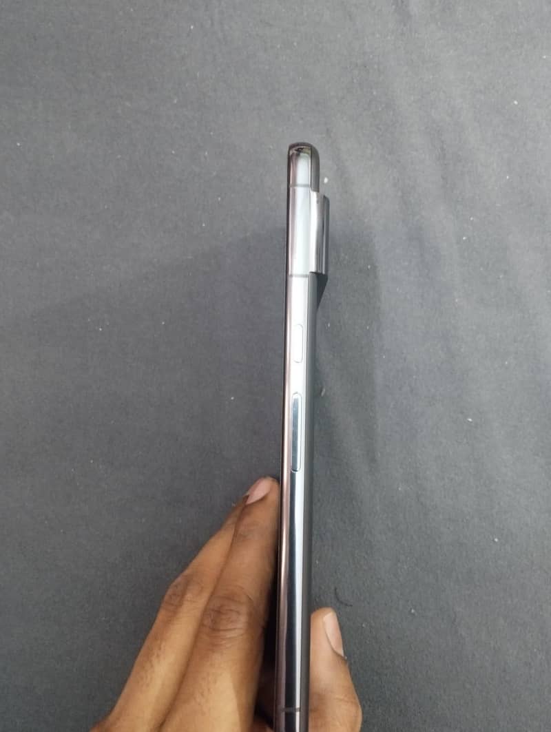 GOOGLE PIXEL 8 PRO 4