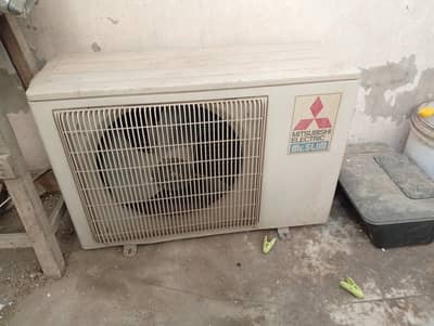 Mitsubishi 1.5 ton ac. Excellent condition.