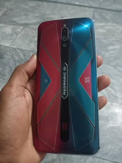 red magic 5S Ram 12 / 256GB high level gaming mobile
