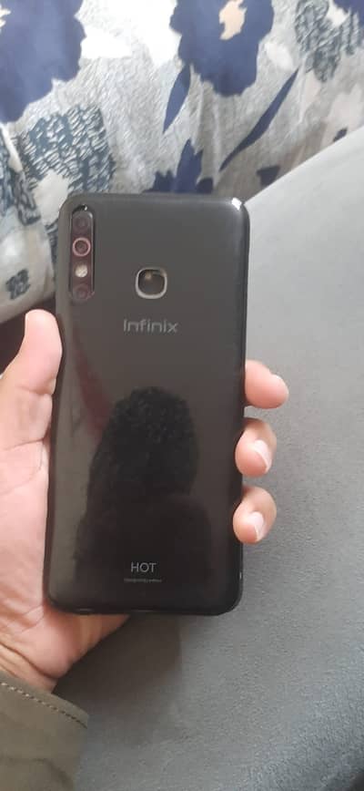 Infinix Hot 8