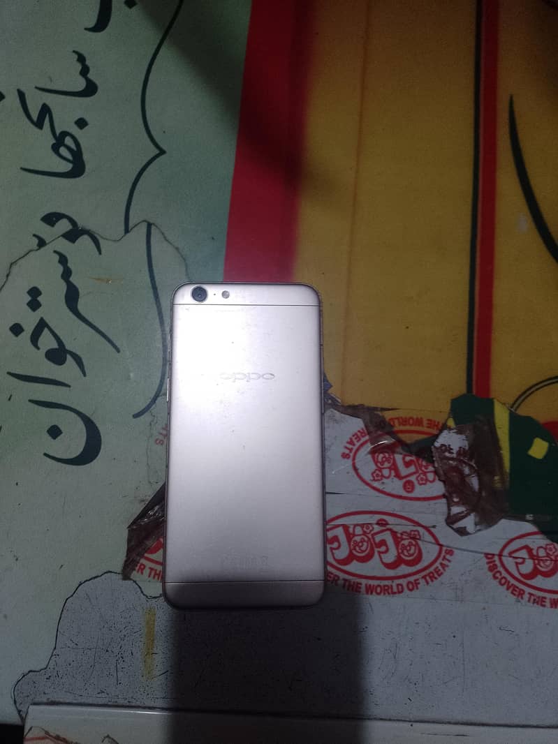 Oppo A57 0