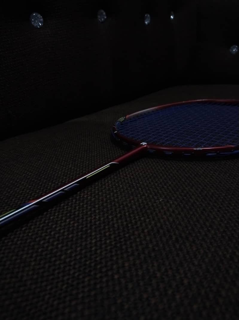badminton racket 0