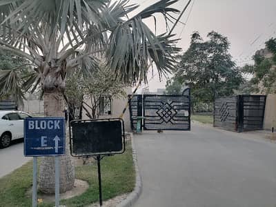 Prime Location 5 Marla Residential Plot In Stunning Wapda Town Phase 1 - Block E Is Available For sale