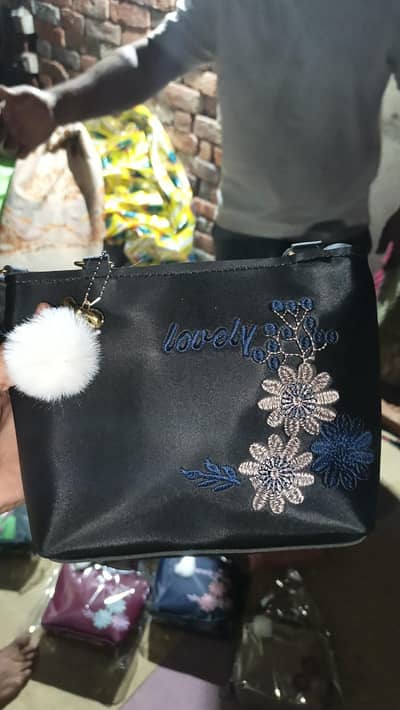 Stylish Ladies Handbags for Sale – New & High Quality