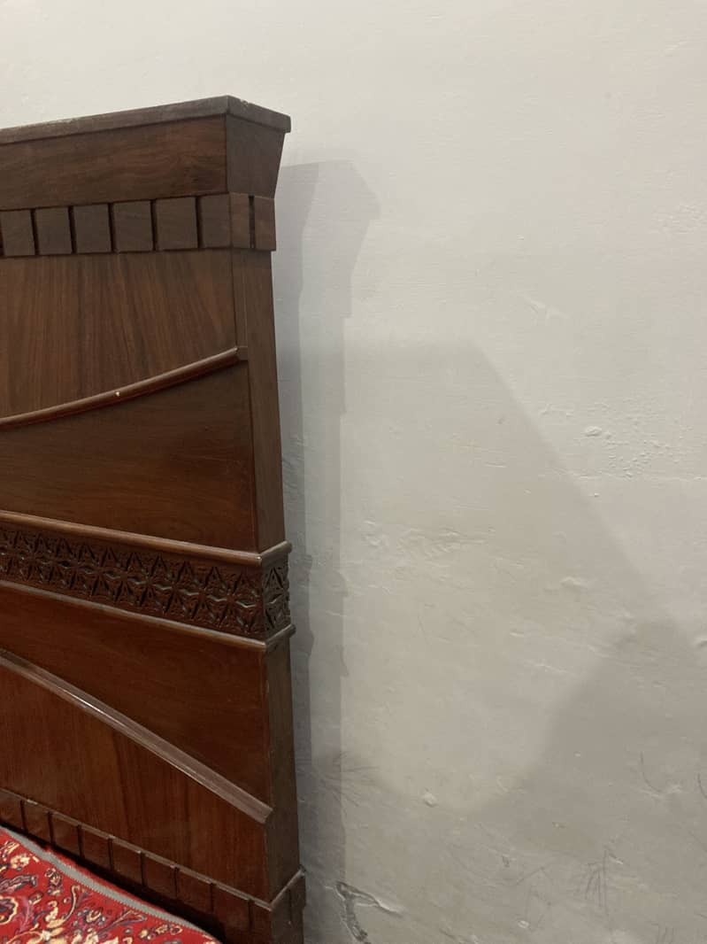 King size bed & Dressing Table 3