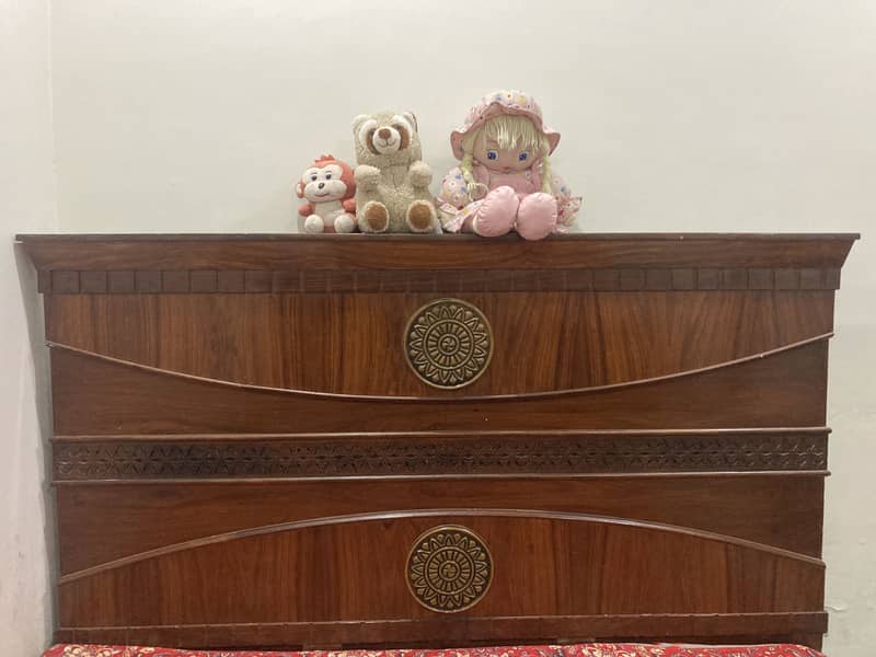 King size bed & Dressing Table 4