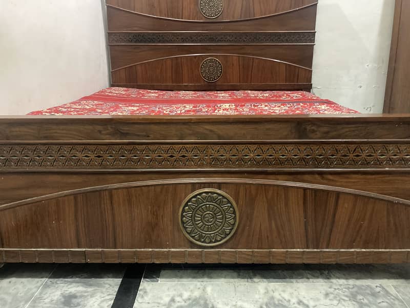 King size bed & Dressing Table 5