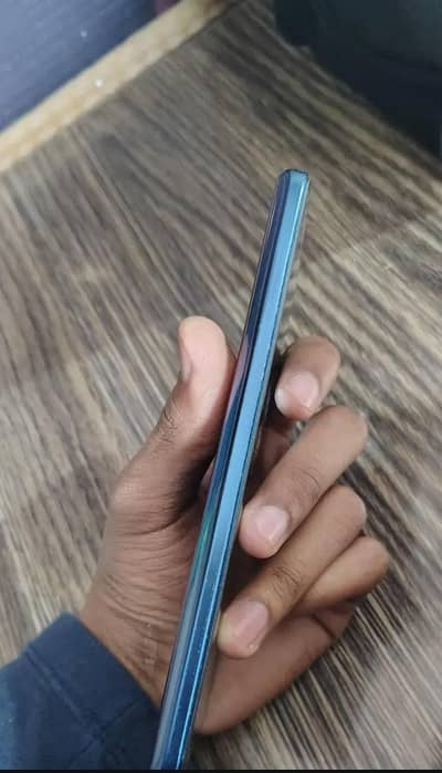 motorola edge 5G UW (2021)