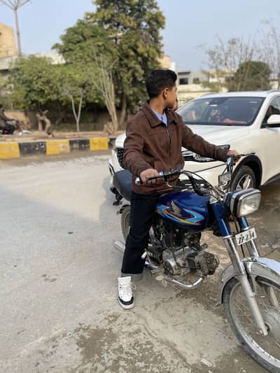 Average condition imported hero plus bike enjoy a comfort