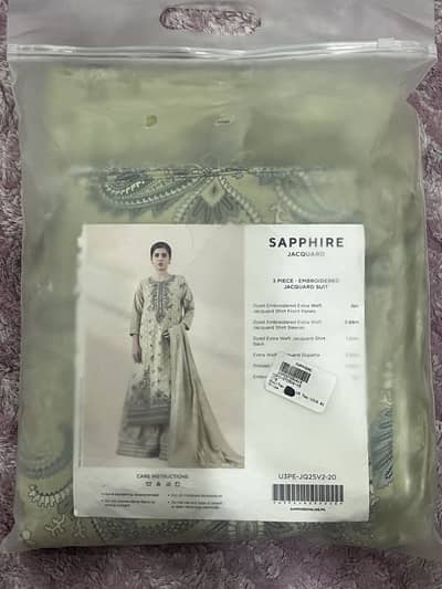 SAPPHIRE JACQUARD suit