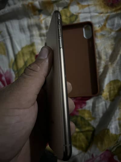 xs max 256 GB official pta approved