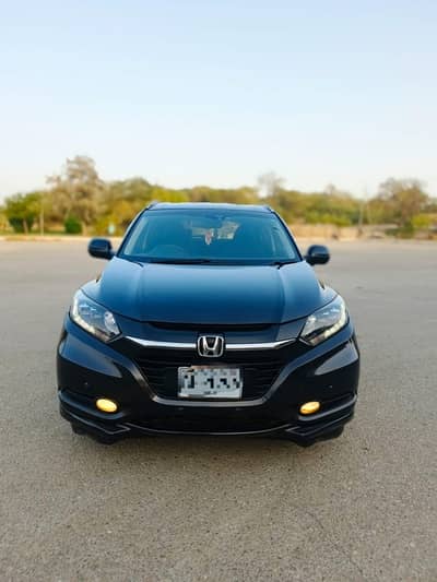 Honda vezel 2016 z top of the line