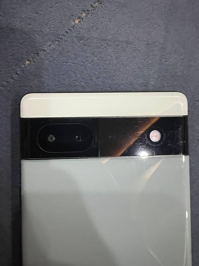 Google Pixel 6a 1